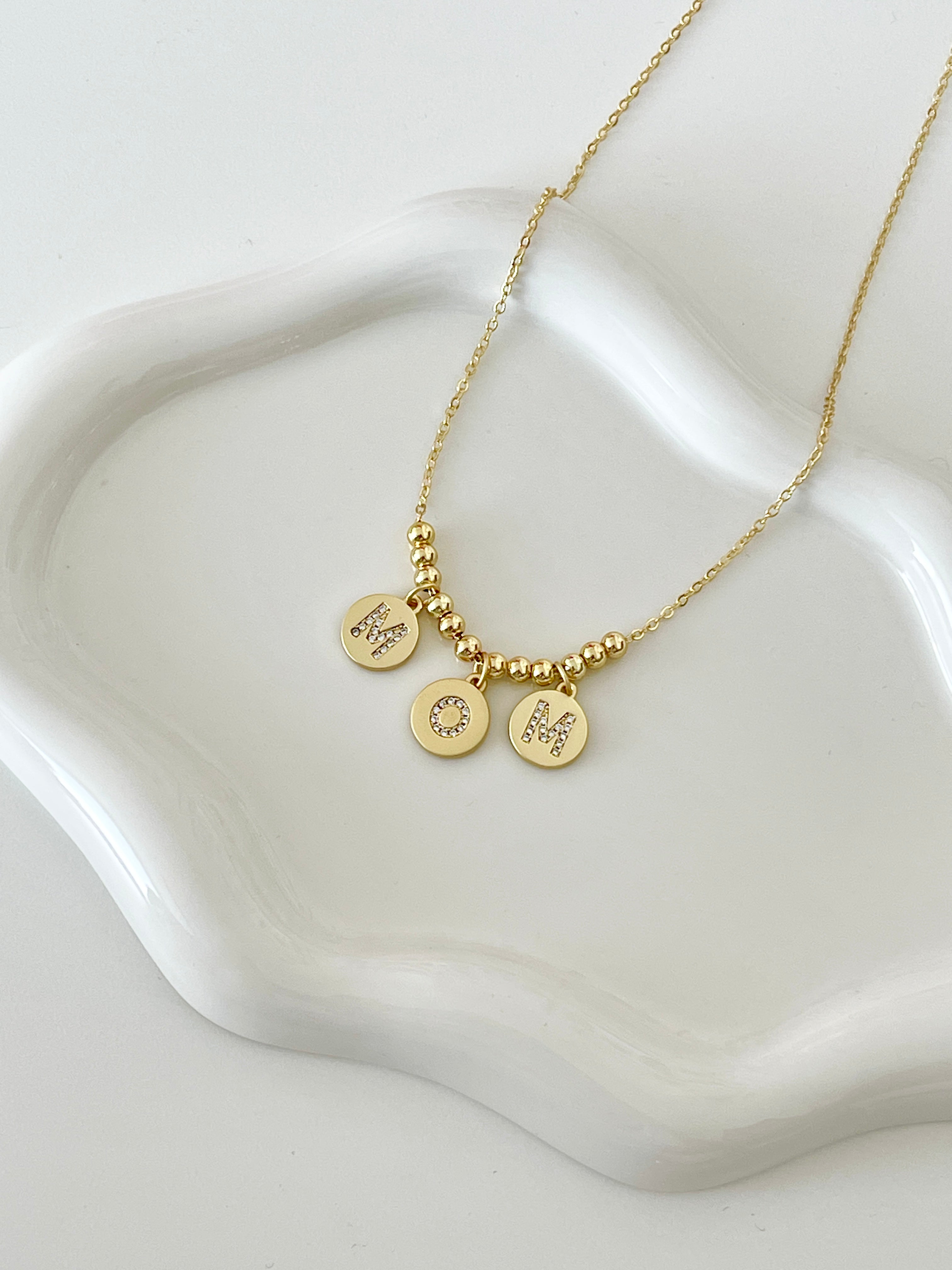 Medal Mom Pendant Necklace