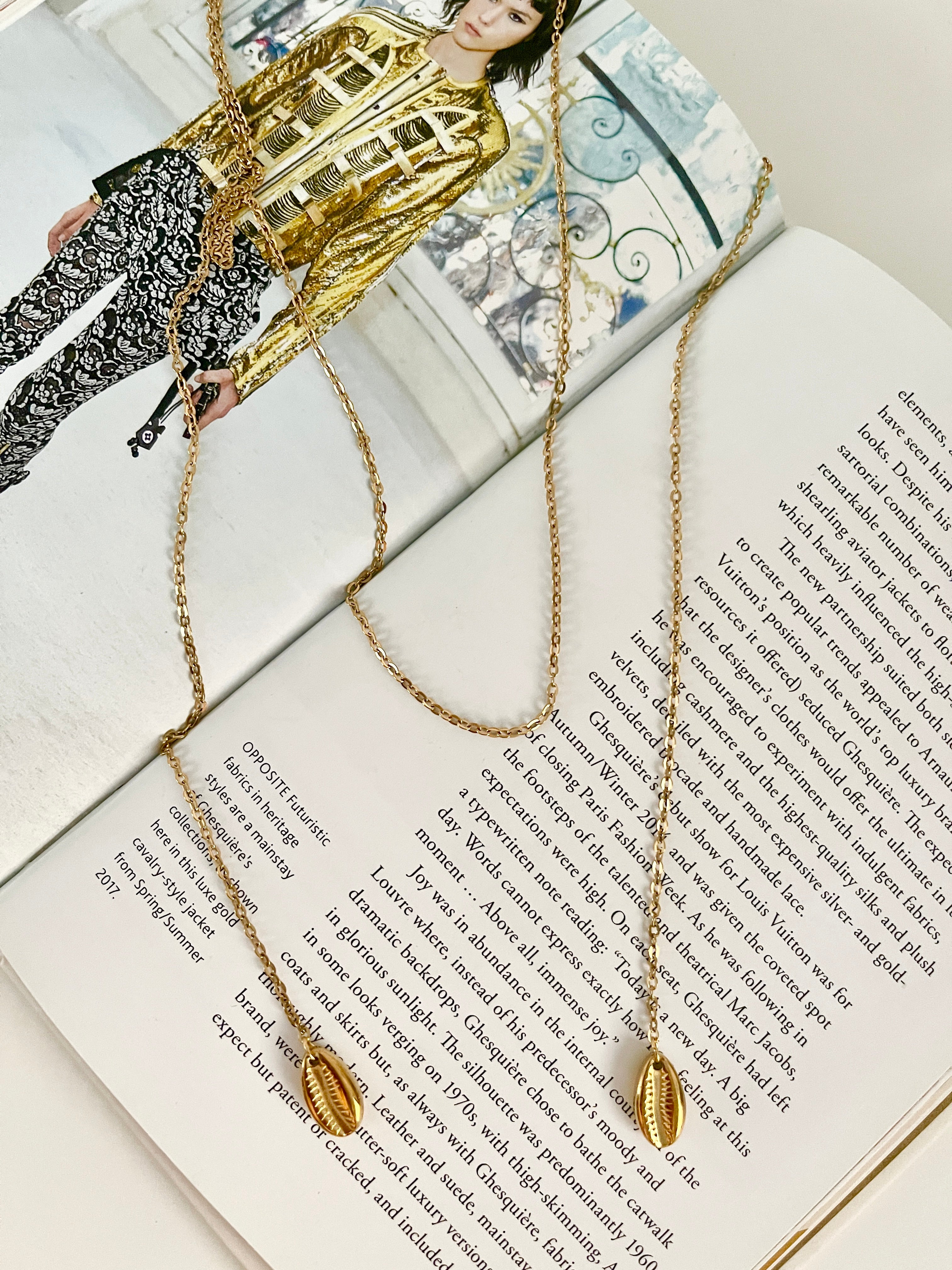 Scallop Scarf Style Pendant Necklace